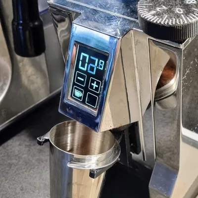 Chân đế ca đong cho máy xay Eureka Mignon nghiêng