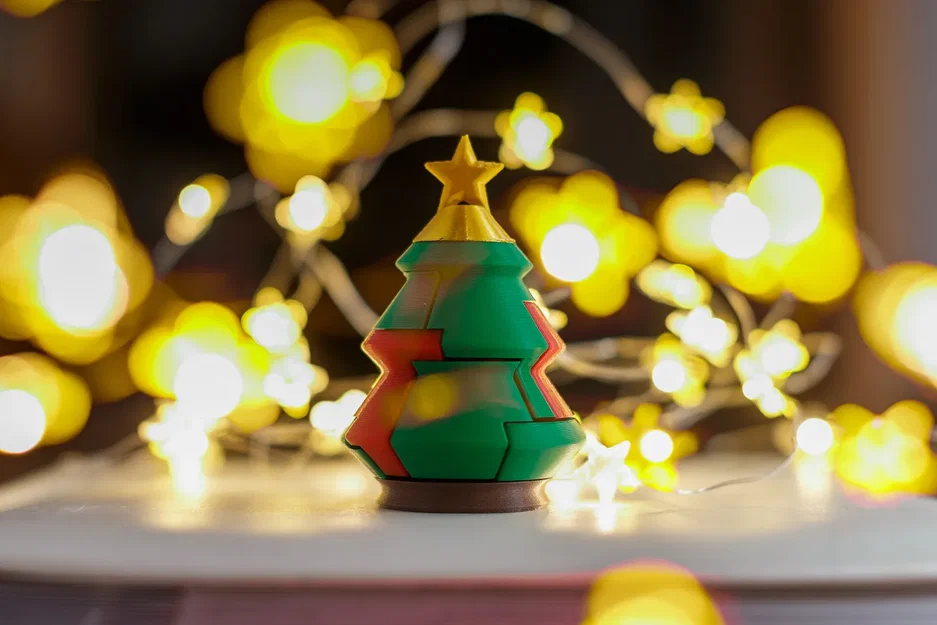 Christmas tree decoration (and puzzle) - Image 1