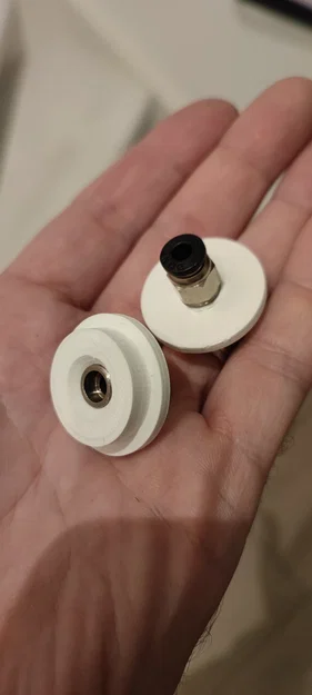 Turntable and tube adapter for KUGGIS - Image 1