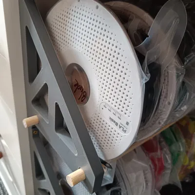 Giá treo tường cho cuộn dây in 3D