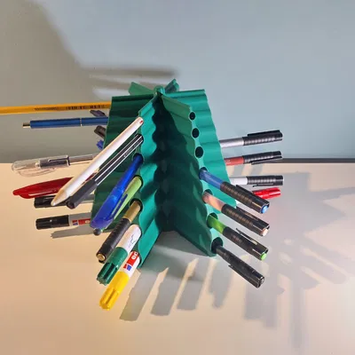 Christmas tree desk organiser