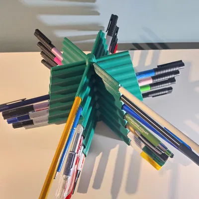 Christmas tree desk organiser