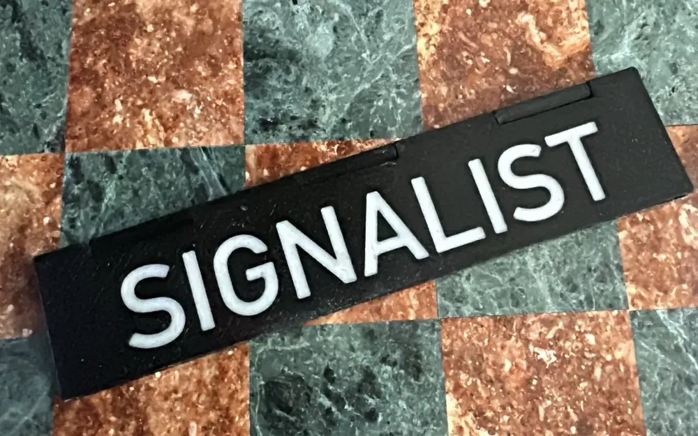 Foldable Desk Name Plate - parametric - Image 2