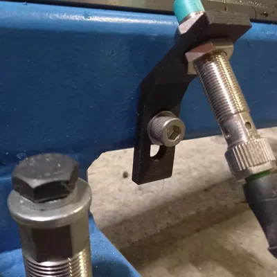 Giá đỡ INI M12 45 độ