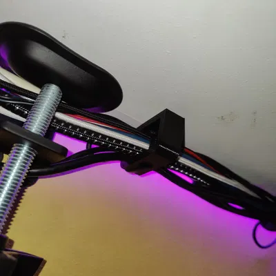 Kẹp quản lý dây cáp