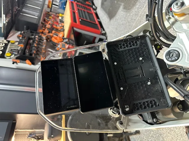 Giá đỡ GPS/Máy tính bảng/CarPlay C7/GoPro Kove 450 Rally có lỗ gắn RAM trên và dưới - Image 3