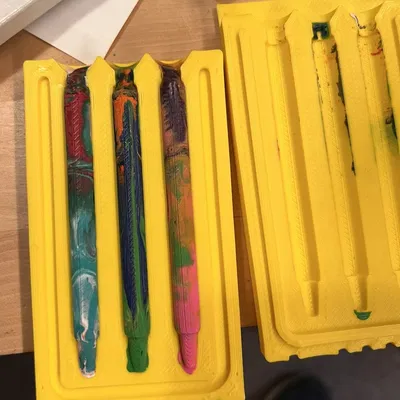 Khuôn Sáp Màu Cho Máy Làm Sáp Màu Crayola 2001