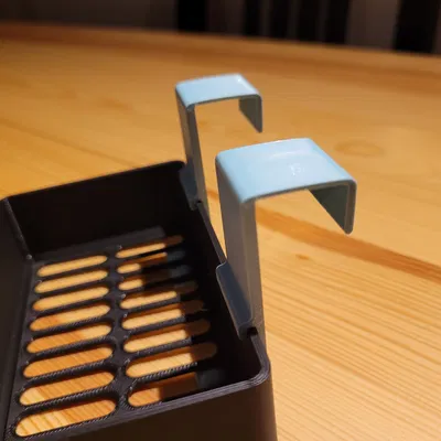 Modular parametric hanging trays