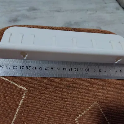 Kệ Treo Tường Có Móc Tiện Lợi