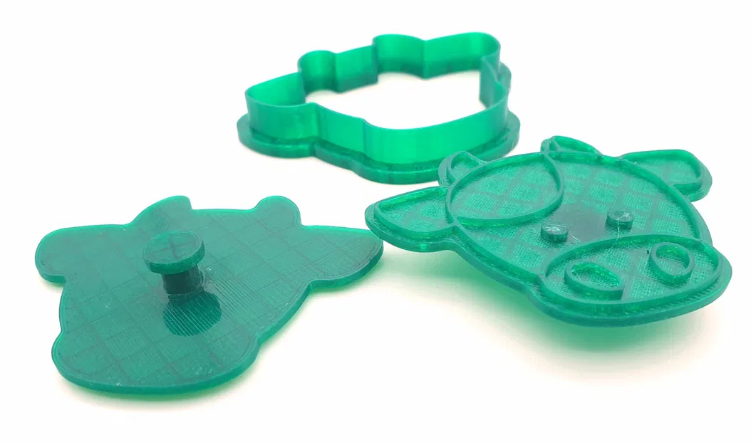 Cow Cookie Cutter with handle for kids or cookie factories - Image 1