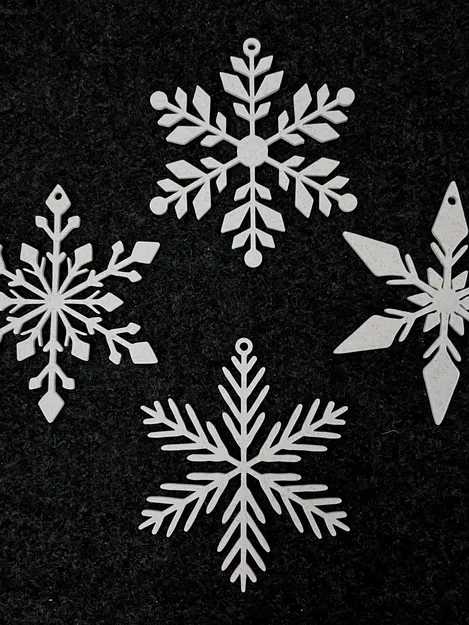 "Snowflakes" Christmas Decoration - Image 1