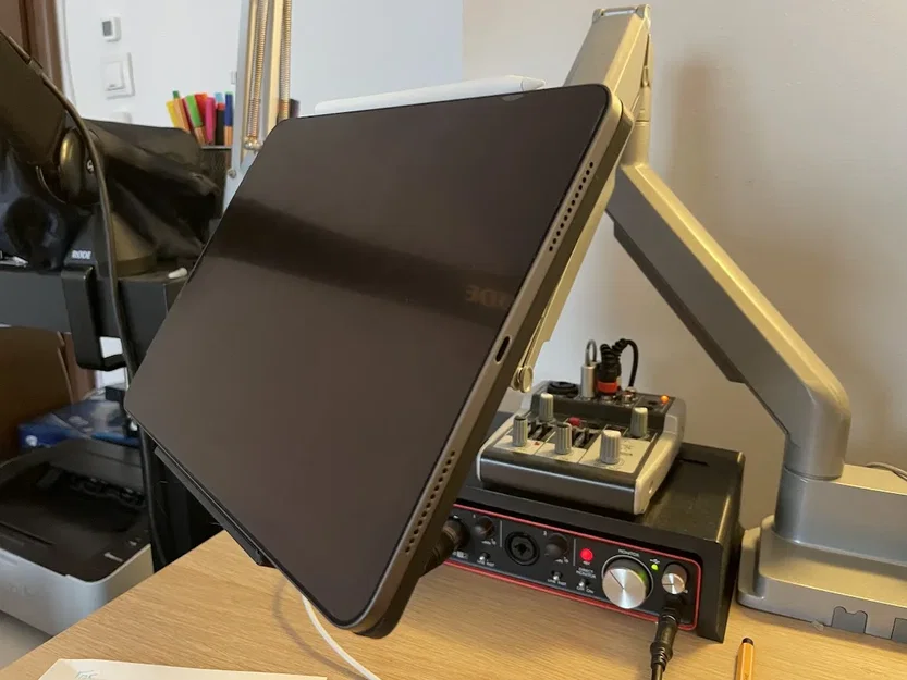 Tấm/Adapter VESA Nam Châm Cho iPad Air Gen 4 - Image 1