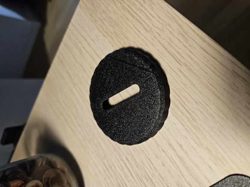 Piggy bank R - Image 1