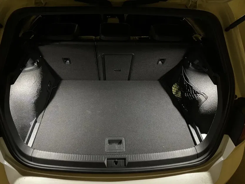 Giá đỡ đèn cốp sau cho VW Golf 7 / 7.5 GTI - Image 2