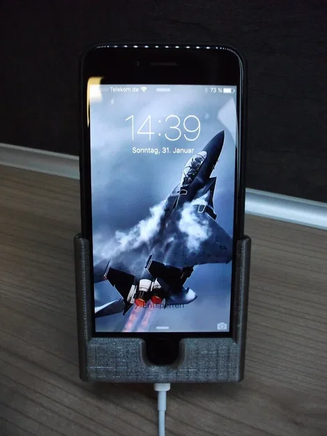 Giá đỡ ô tô cho iPhone 6 / 6S có hỗ trợ Lightning - Image 2