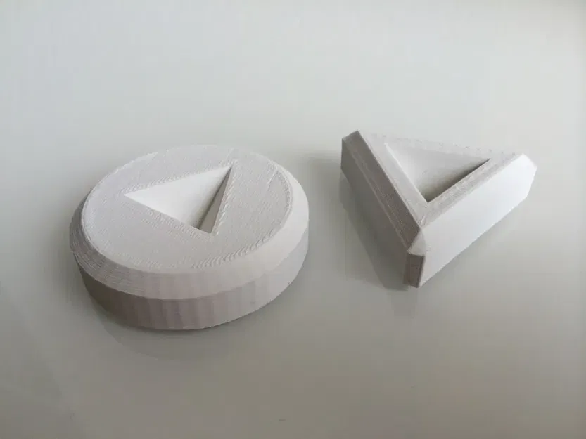 Chân đế trưng bày Cube Gears/Khối lập phương của Emmet - Image 2