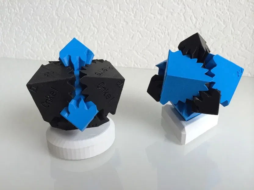 Chân đế trưng bày Cube Gears/Khối lập phương của Emmet - Image 3