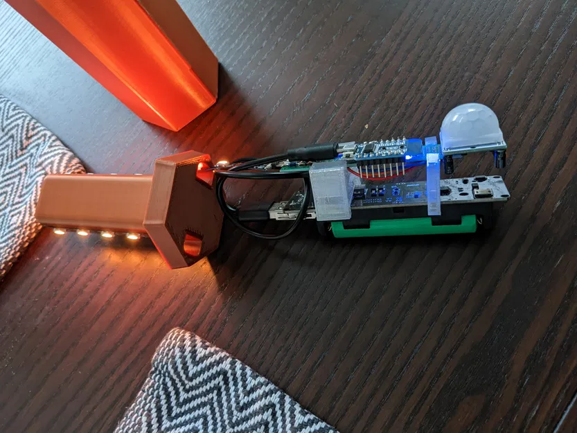 Motion detector LED lamp - Image 2