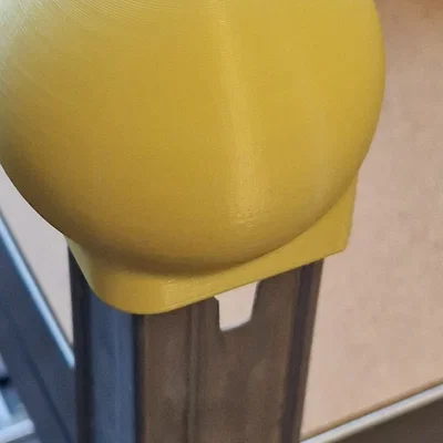 Cover cap for a heavy-duty shelf