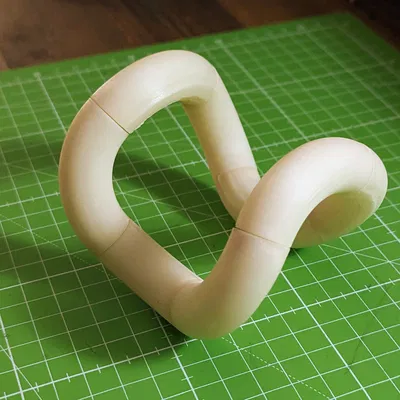 Đồ Chơi Hình Xuyến (Torus Toy)