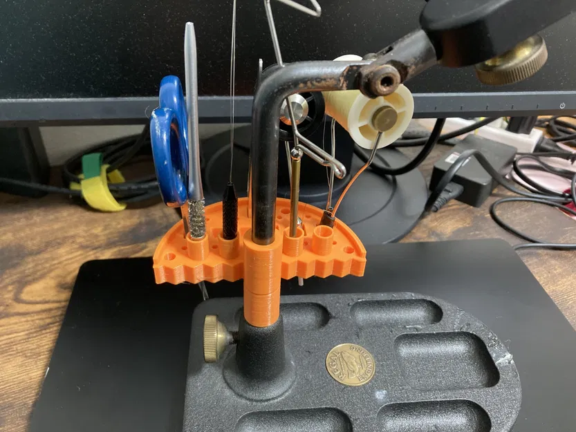 Giá đỡ dụng cụ cho máy kẹp Regal - Image 2