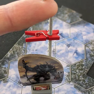 Thiết kế cờ cho đế quái vật Gloomhaven/Frosthaven