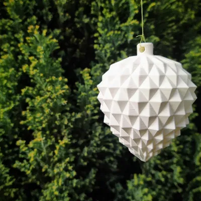 Trái thông Giáng Sinh