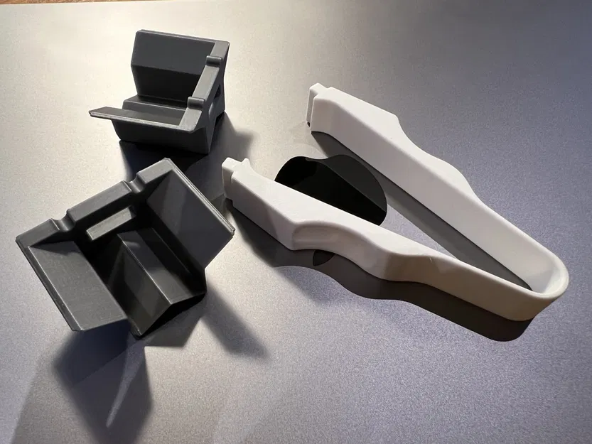 Khuôn Cắt Bánh Ngôi Sao Quế Có Tay Cầm Công Thái Học - Image 1