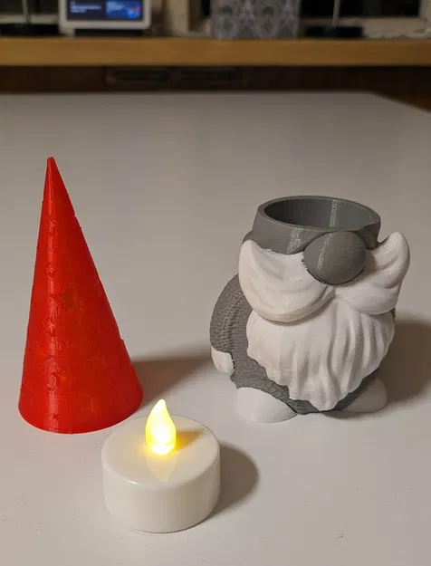 Gnome with hat. Multicolor. Supportless - Image 1