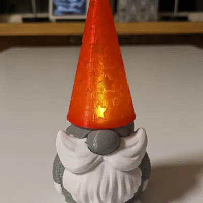 Gnome with hat. Multicolor. Supportless
