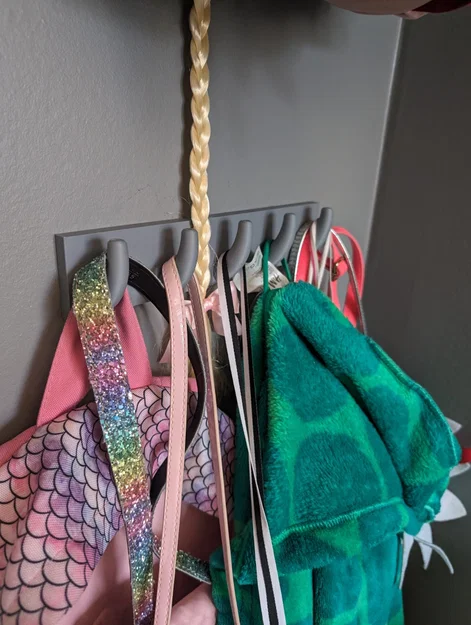 Clothes wall hanger - Image 1