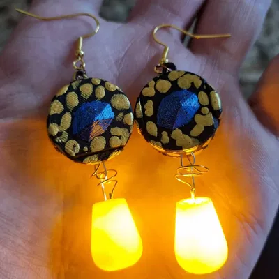 Bông Tai Phát Sáng: Lấy Cảm Hứng Từ "Cô Gái Với Viên Ngọc"