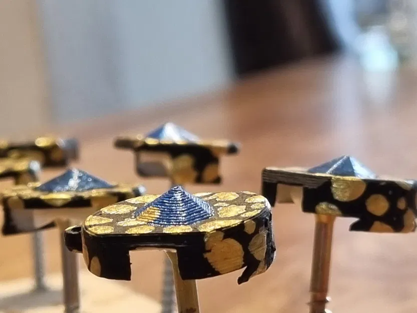 Bông Tai Phát Sáng: Lấy Cảm Hứng Từ "Cô Gái Với Viên Ngọc" - Image 3