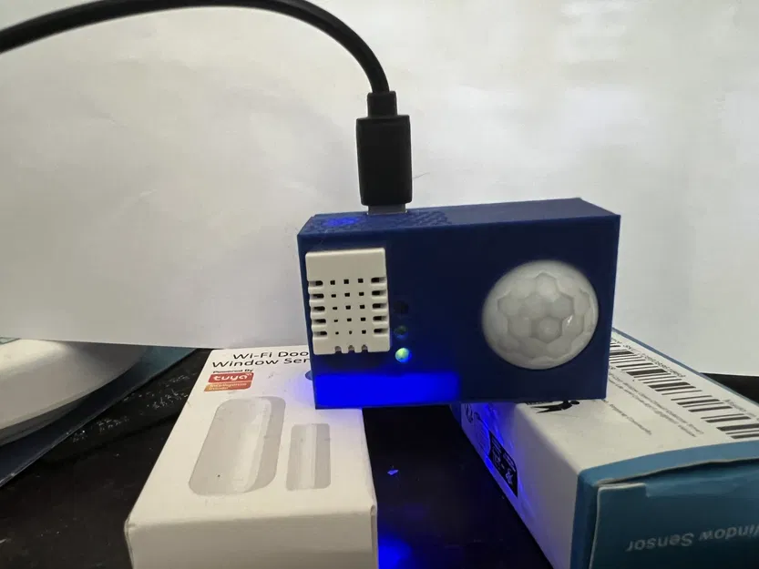 Wemos D1 mini with shield, PIR (HC-SR501), DHT22 and 3 leds - Image 1