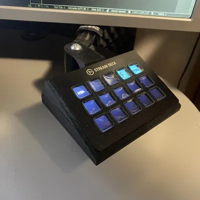 Kê Stream Deck 15 phím (VESA)