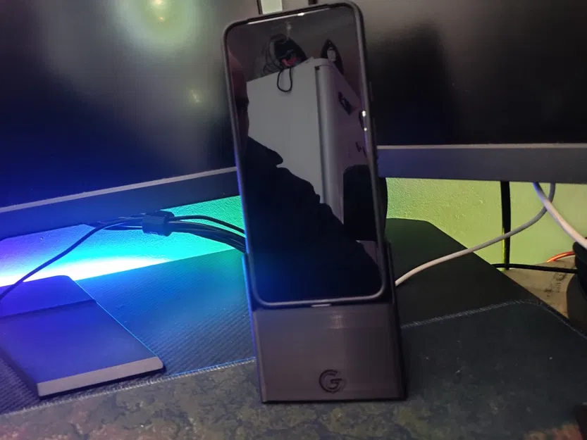 Chân Đế Sạc Google Pixel 8 - Image 2