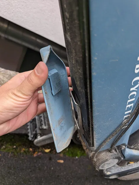 eBike Battery Plug Cover for MTB Code Man - Image 2