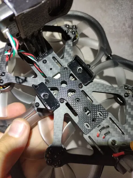 Giá đỡ dây đeo pin cho DarwinFPV Cineape25 - Image 1