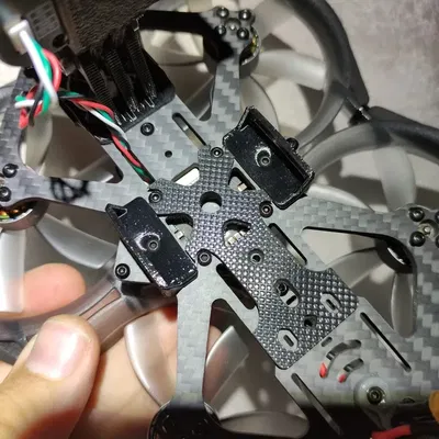 Giá đỡ dây đeo pin cho DarwinFPV Cineape25