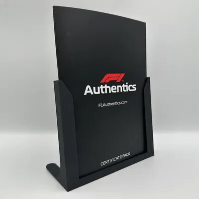 Chân đế và giá treo tường cho Gói Chứng nhận F1 Authentics