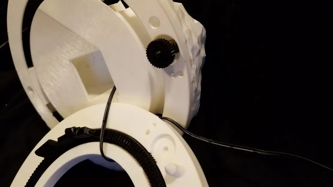 Merry Christmas 2019 "Gift to All" Train Village - Image 2