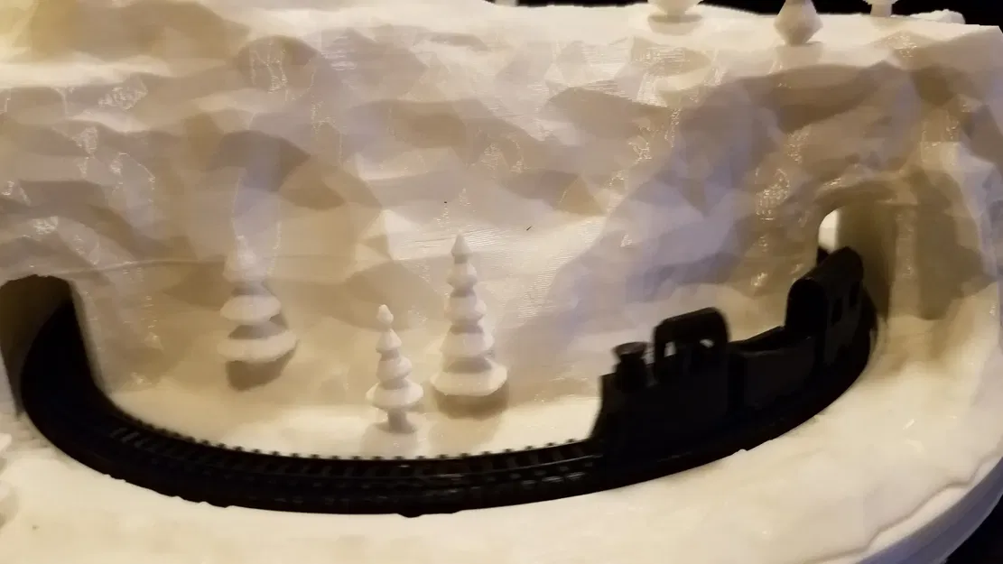 Merry Christmas 2019 "Gift to All" Train Village - Image 6