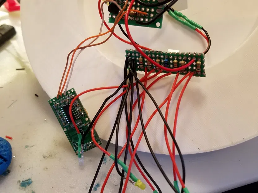 Merry Christmas 2019 "Gift to All" Train Village - Image 7