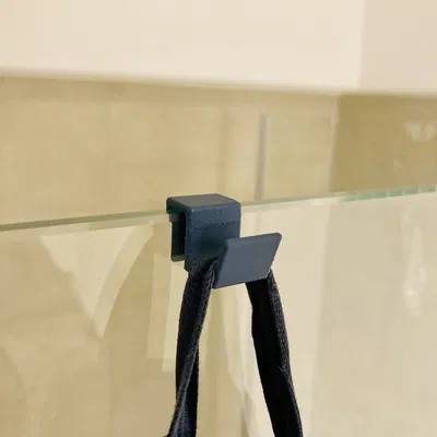 Móc treo phòng tắm nhỏ gọn, chắc chắn