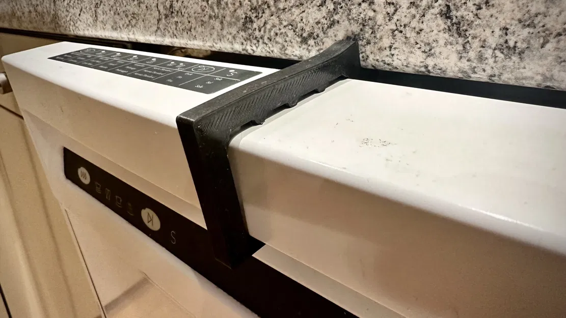 Dishwasher door distancer (Remix) - Image 1