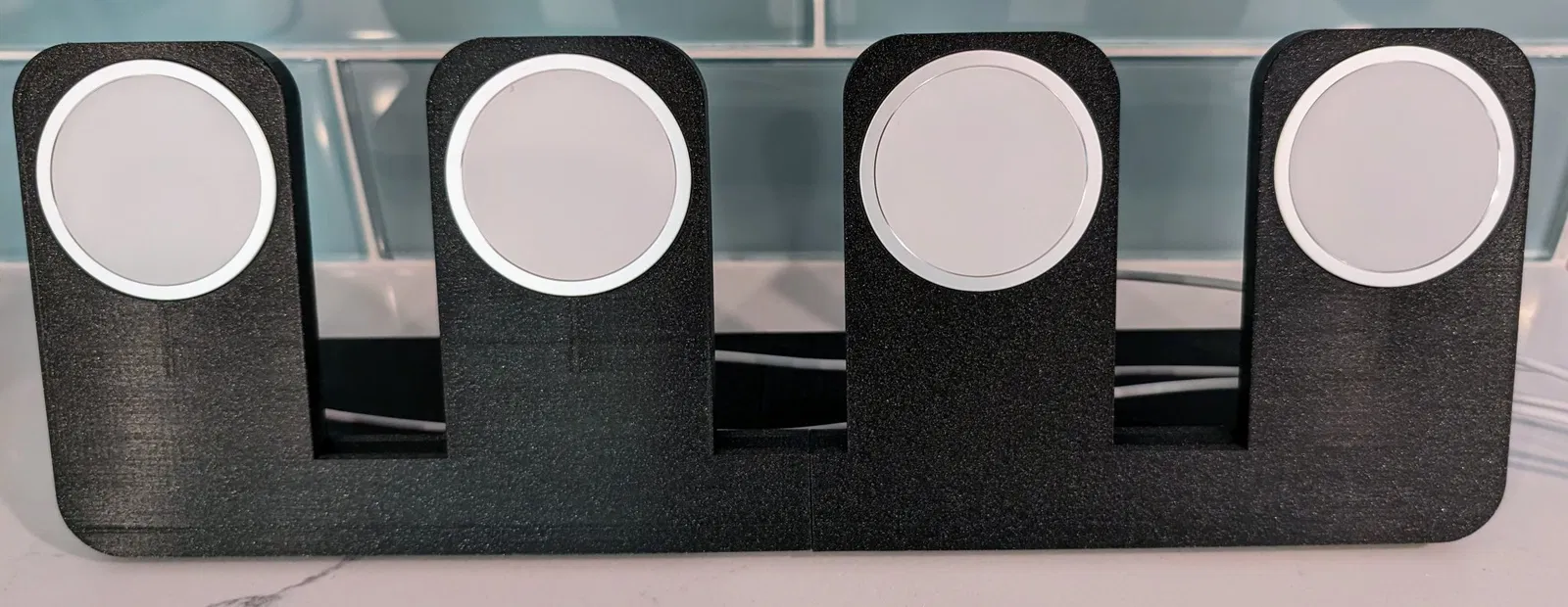 Trạm sạc Magsafe Apple Quad (4 Củ Sạc) - Image 1