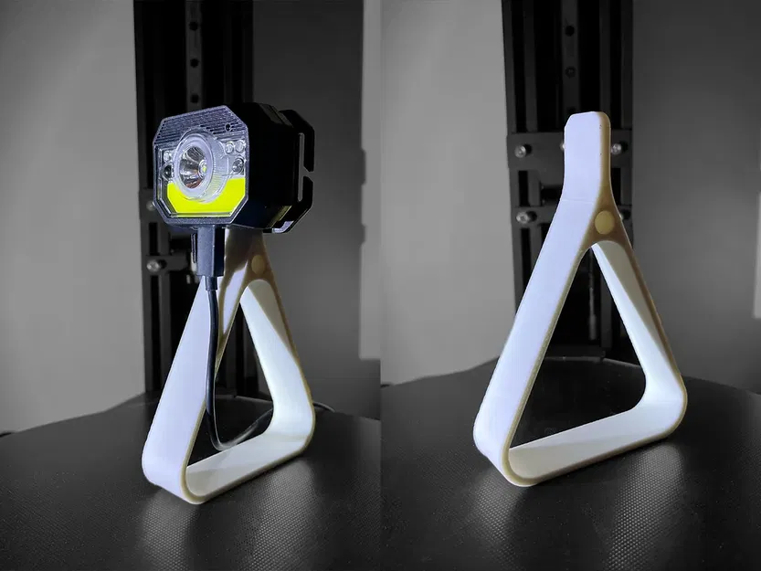 Triangle stand for headlamp (easy-to-print) - Image 1