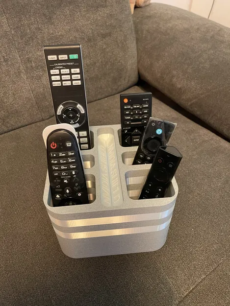 Chân đế/Giá đỡ remote điều khiển - Image 1