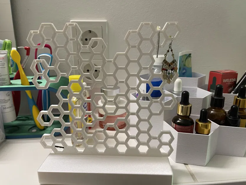 Earrings-Holder & Chainholder/Ohrringhalter & Kettenhalter - Image 1