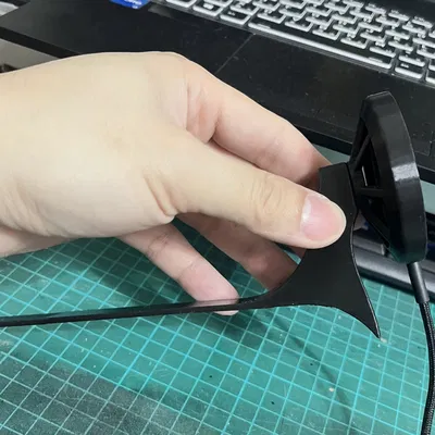 Đế Giữ Điện Thoại Trên Xe Hơi (Cho Sạc Nam Châm Không Dây)